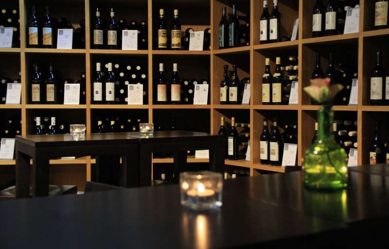 magasin-LES FERRES-min_wine_vinorama_wine_bottle_cellar_red_wine_wines_storage_wine_rack-1077047